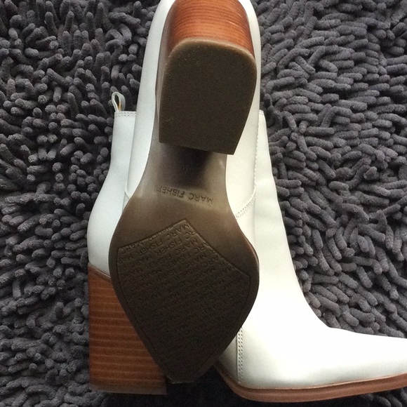 Marc Fisher Alva stacked heel pointy toe bootie - Picture 3 of 3